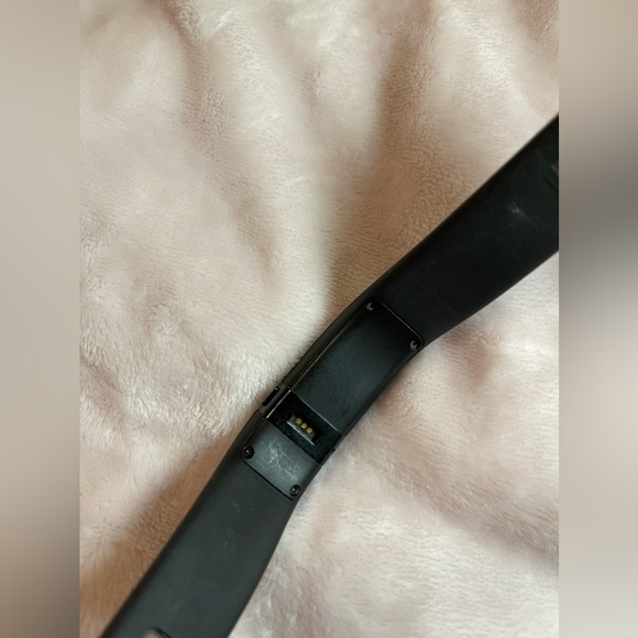 Fitbit - Picture 3 of 4